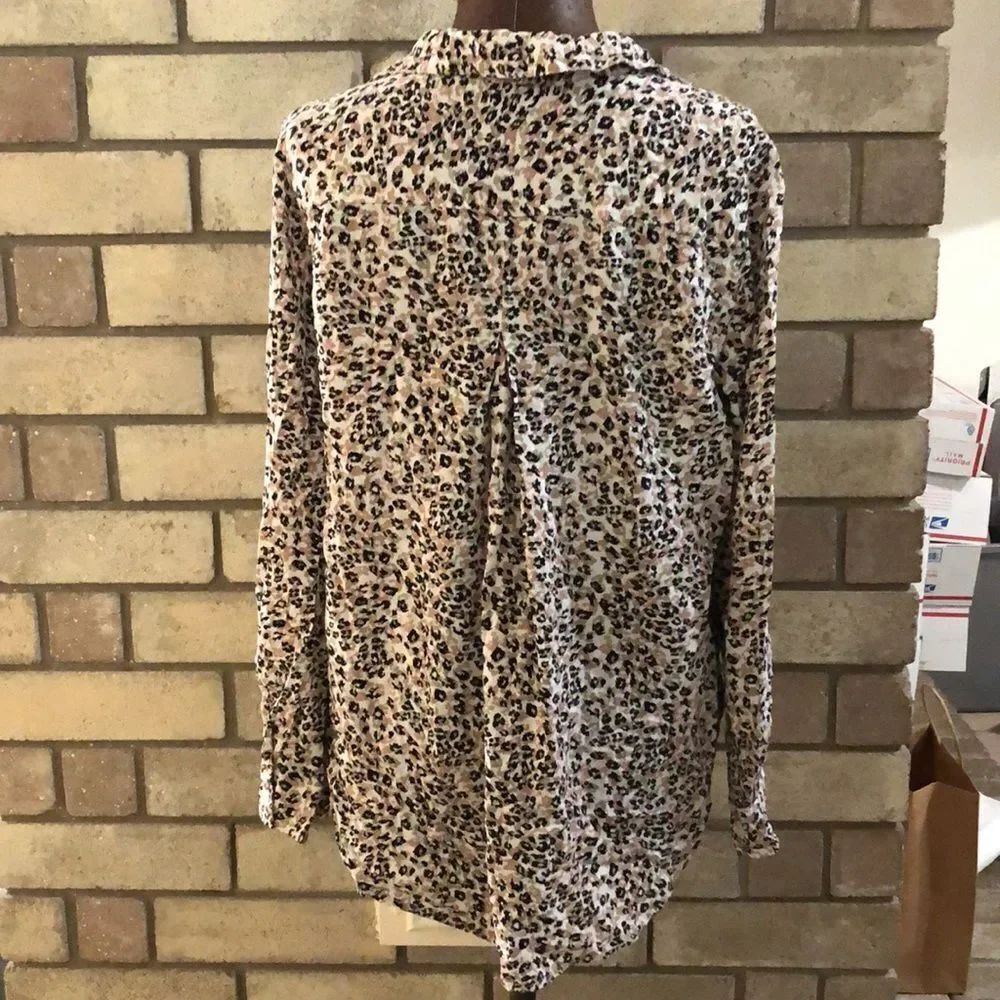 3for$20 blouse medium - Picture 2 of 3